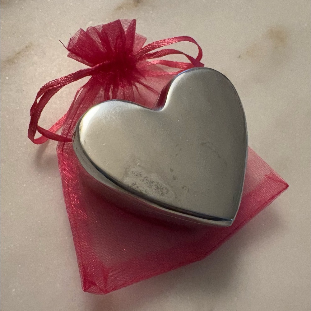 Handmade Mexican pewter HEART jewelry/trinket box